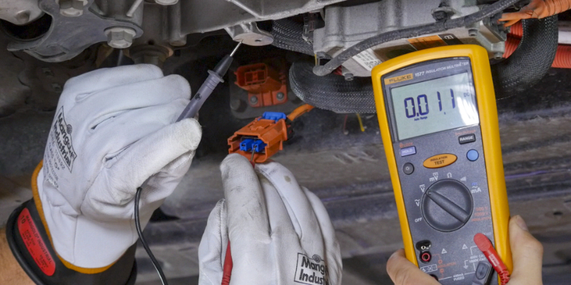 Automotive Technicians - Hybrid and Electric Vehicles 3 (HEV3) - Level 5